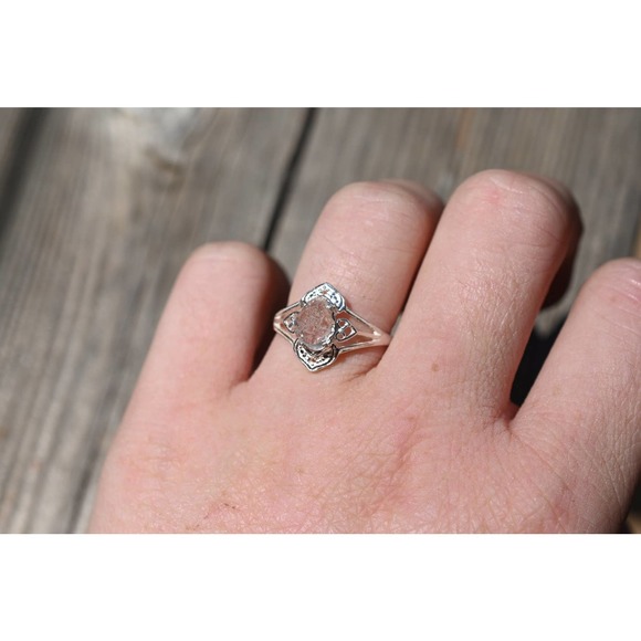 alternative raw diamond engagement ring raw crystal size 4 5 6 7 8 8 9 1… - Picture 2 of 6